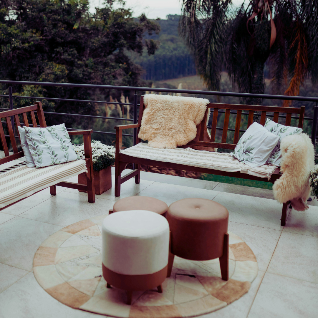 Read more about the article 5 Budget-Friendly Outdoor Upgrades to Enhance Your Space